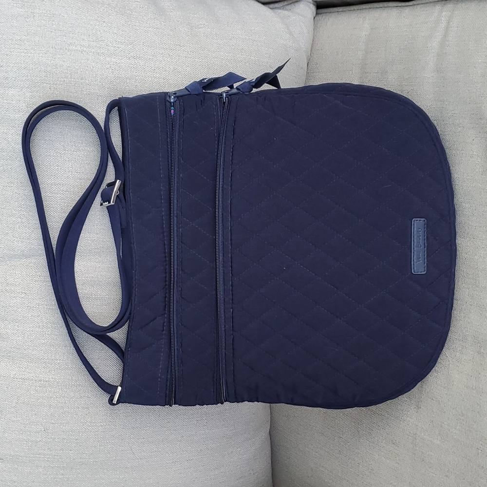 VERA BRADLEY ~ Zipper Closure Navy Blue Multi-Pockets Adjustable Attached Straps